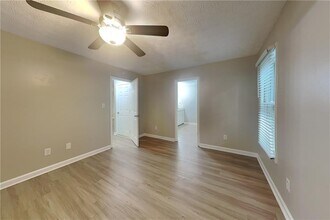 135 Mill Pointe Dr in Dallas, GA - Building Photo - Building Photo