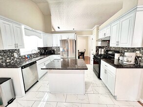 2660 Cambridge Park Dr NW in Duluth, GA - Building Photo - Building Photo