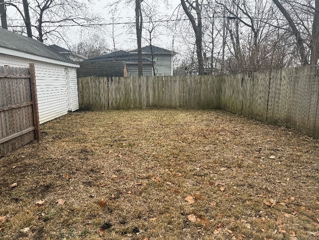 1324 Kenwood Ave in Beloit, WI - Foto de edificio - Building Photo