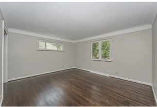 7240 Bobby Ln in Cincinnati, OH - Building Photo - Building Photo