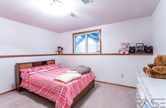 2720 S Maywood Dr, Unit 0826 in Sioux Falls, SD - Building Photo - Building Photo