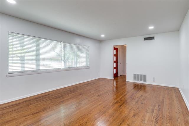 6418 E Lovers Ln in Dallas, TX - Building Photo - Building Photo