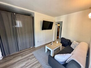 218 S Broadway, Unit B in Redondo Beach, CA - Foto de edificio - Building Photo