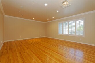 2365 Cabrillo Ave in Santa Clara, CA - Building Photo - Building Photo