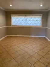 5231 16th St in Lubbock, TX - Foto de edificio - Building Photo