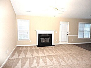 2657 Wynbrook Dr in Winston-Salem, NC - Foto de edificio - Building Photo