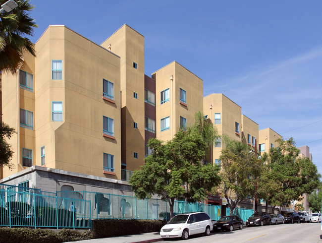 Casa Loma in Los Angeles, CA - Building Photo - Building Photo