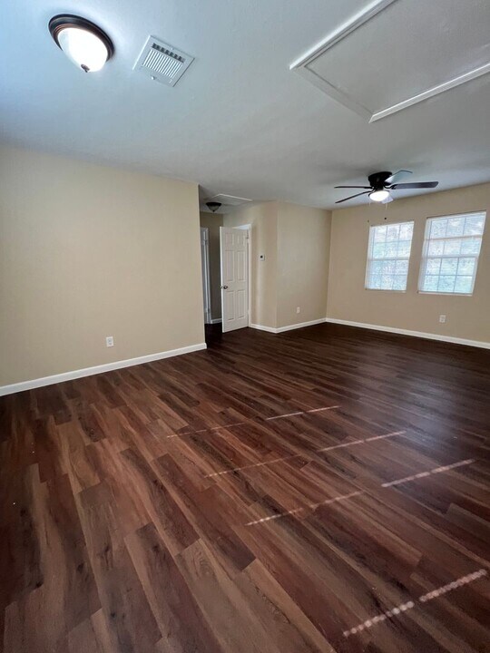 2355 Pecos St in Beaumont, TX - Building Photo