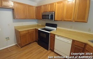 722 Meadow Gate in Converse, TX - Building Photo - Building Photo