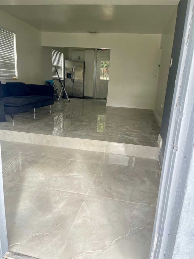 2459 Dewey St in Hollywood, FL - Building Photo - Building Photo