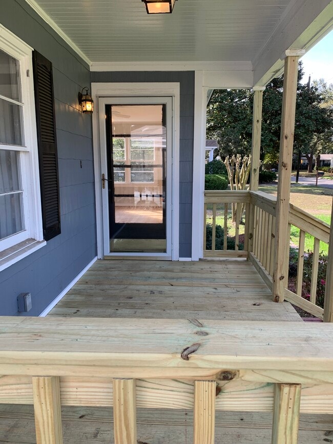 111 Ellinor St in Mobile, AL - Foto de edificio - Building Photo