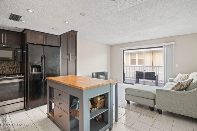 1107 1st St S in Jacksonville Beach, FL - Building Photo - Building Photo