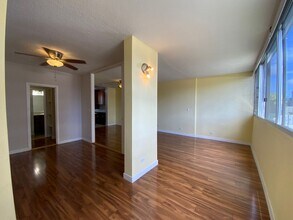 1543 Makiki St in Honolulu, HI - Foto de edificio - Building Photo