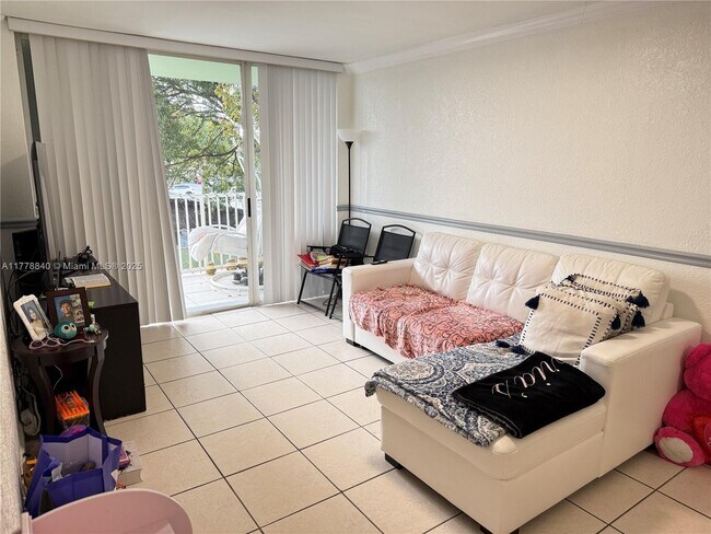 616 NW 26th Ave in Miami, FL - Building Photo - Building Photo