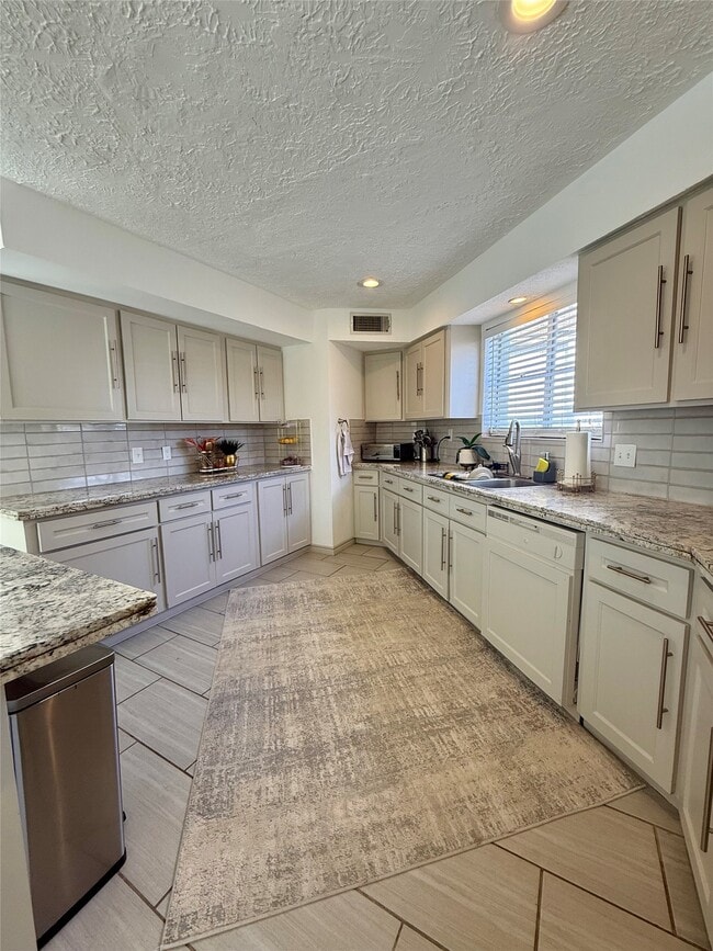 3222 Freshmeadows Dr