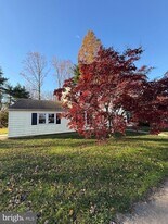 606 Wyoming Ave in Dover, DE - Building Photo