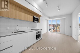 322 Dupont St in Toronto, ON - Building Photo - Building Photo