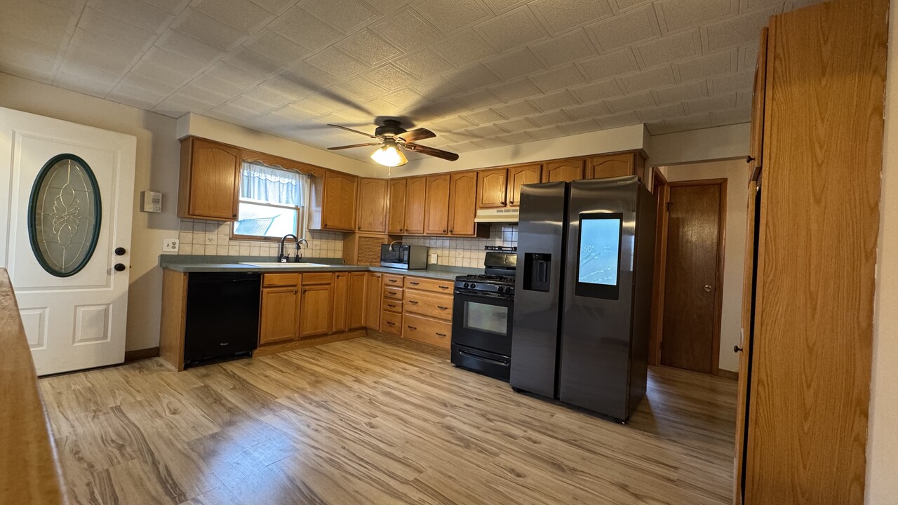 155 Evergreen Pl, Unit 155 Evergreen Upper in Buffalo, NY - Foto de edificio