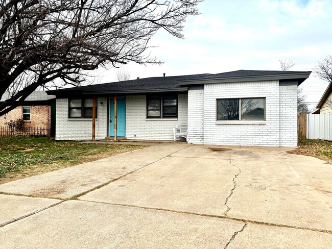 5714 46th St in Lubbock, TX - Building Photo - Building Photo