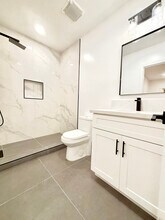 852 Orange Ave in Long Beach, CA - Building Photo - Building Photo