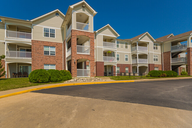 North Oak Crossing Apartments in Kansas City, MO - Foto de edificio - Building Photo