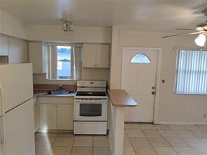 844 SW 10th St in Hallandale Beach, FL - Building Photo - Building Photo