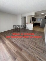 2403 Olive St in Bakersfield, CA - Building Photo