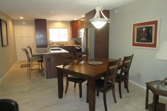 7430 E Chaparral Rd in Scottsdale, AZ - Foto de edificio - Building Photo
