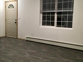 177 E Redoubt Ave in Soldotna, AK - Building Photo