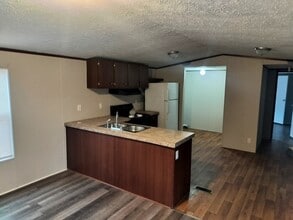 183 Pauline Dr in Clermont, GA - Building Photo - Building Photo