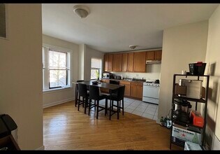 3325 N Lakewood Ave in Chicago, IL - Building Photo - Building Photo