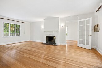 10 River Rd in Scarsdale, NY - Building Photo - Building Photo
