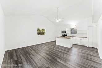 1625 Hortana Dr in Merritt Island, FL - Foto de edificio - Building Photo