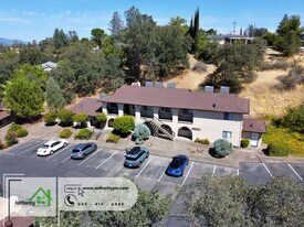 300 Boulder Creek Dr, Redding, CA 96003 in Redding, CA - Building Photo