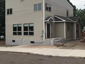 310 Scallon St in Hancock, MI - Foto de edificio - Building Photo