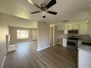 632 Walnut Ave in Patterson, CA - Building Photo - Building Photo