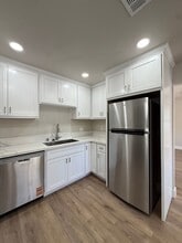 4001 Broadway in Sacramento, CA - Building Photo - Building Photo