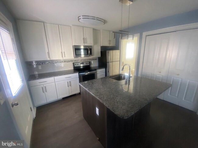 property at 124 Mortimer St