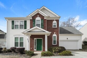8236 Rolling Meadows Ln in Huntersville, NC - Building Photo - Building Photo
