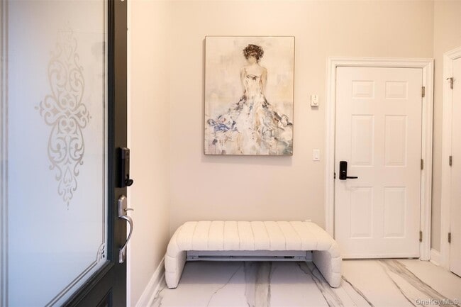 56 1st St in Pelham, NY - Building Photo - Building Photo