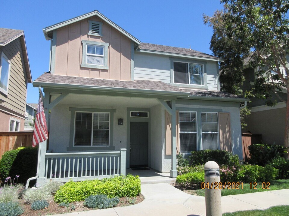 64 Nantucket Ln in Aliso Viejo, CA - Building Photo