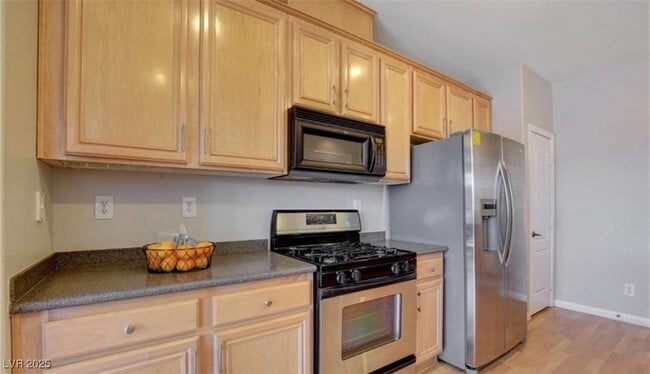 6250 W Arby Ave in Las Vegas, NV - Building Photo - Building Photo