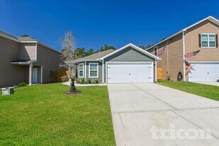 23048 Shakespeare Dr in Magnolia, TX - Building Photo