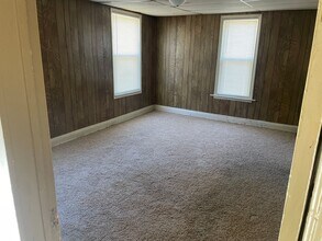 201 N 16 St in Kansas City, KS - Building Photo - Building Photo
