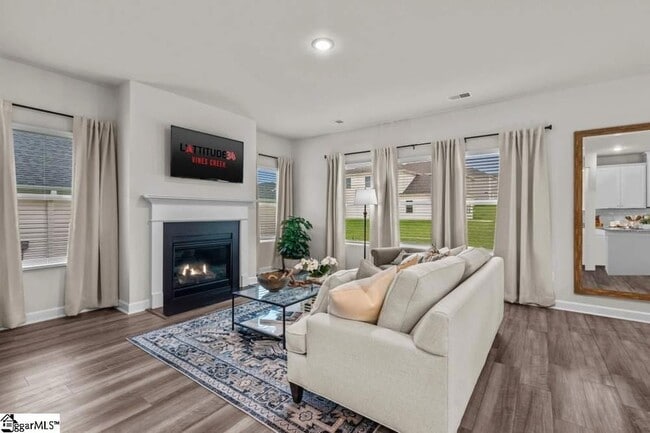 807 Brockman McClimon Rd in Greer, SC - Building Photo - Building Photo