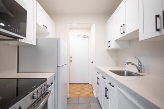 1017 Woodbine in Toronto, ON - Building Photo - Building Photo