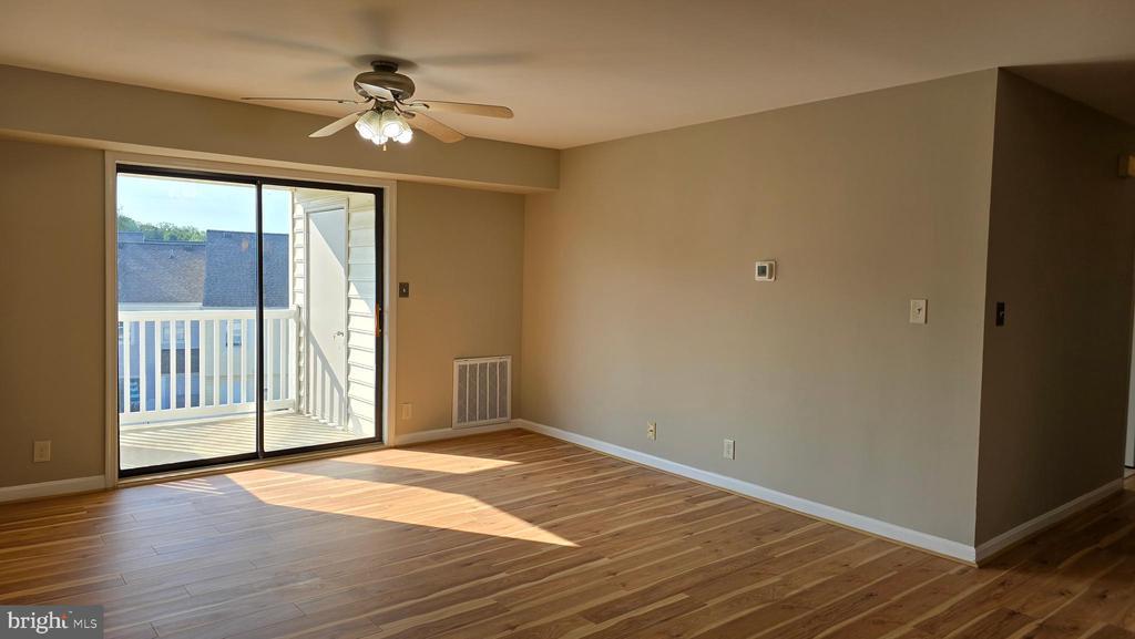 102 Chesterfield Ln in Stafford, VA - Building Photo