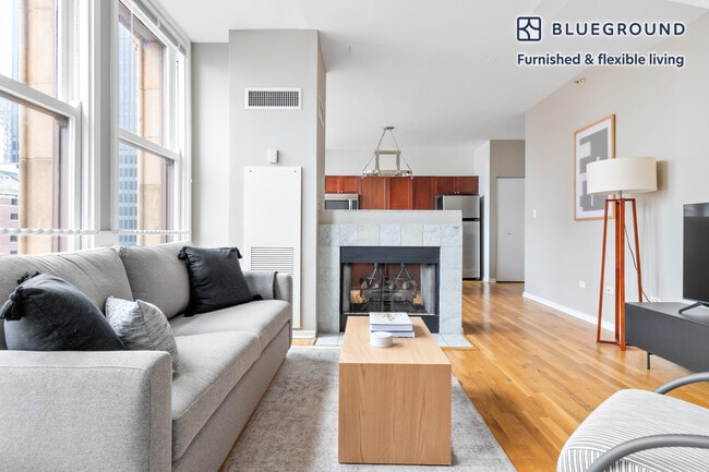 343 S Dearborn St