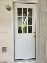 12019 Ocean Park Blvd, Unit 12019 in Los Angeles, CA - Foto de edificio - Building Photo