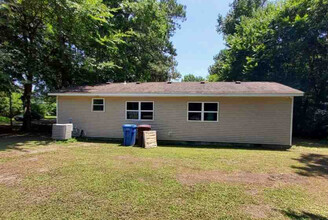 2339 Cedar Rd in Chesapeake, VA - Building Photo - Building Photo